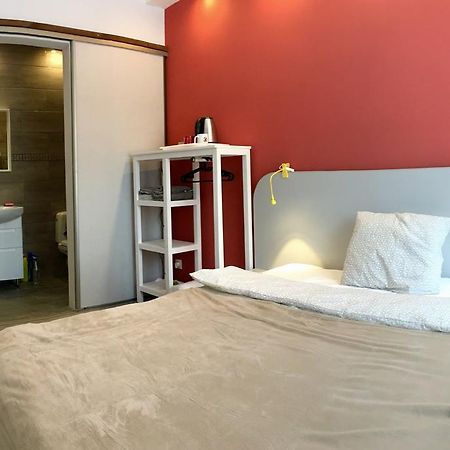 Emilia - Villa & Parking Мукачево Екстер'єр фото